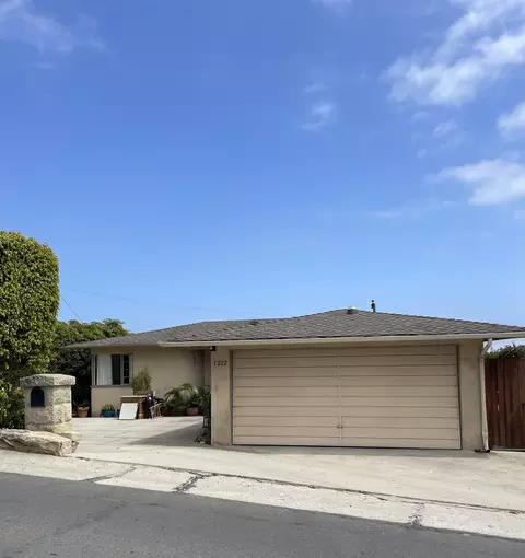 1222 De La Guerra Rd, Santa Barbara, CA 93103