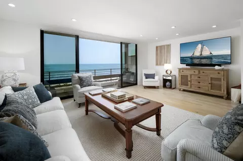 1385 Plaza Pacifica, Santa Barbara, CA 93108