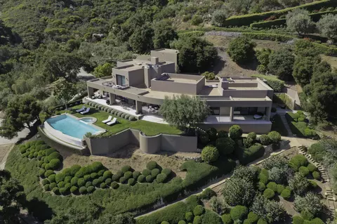 1130 E Mountain Dr, Santa Barbara, CA 93108