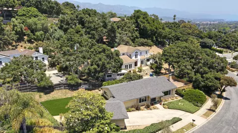 1406 Manitou Rd, Santa Barbara, CA 93105