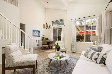 251 W Shoshone St, Ventura, CA 93001