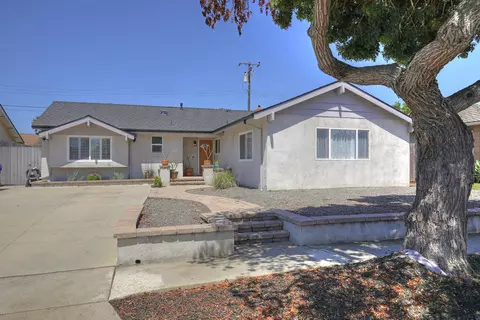 71 Warwick Pl, Goleta, CA 93117