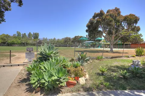 Exterior - 71 Warwick Pl, Goleta, CA 93117 photo 7 of 8