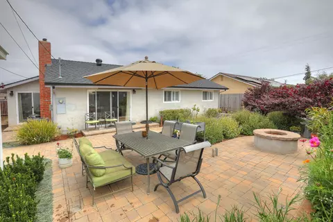 Exterior - 71 Warwick Pl, Goleta, CA 93117 photo 2 of 8