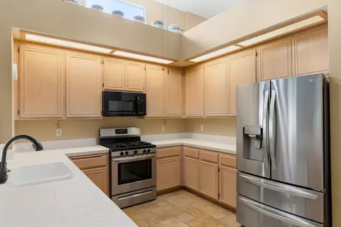 Kitchen - 1312 Stonebrook Dr, Lompoc, CA 93436 photo 3 of 3