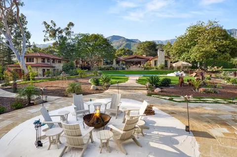 Exterior - 770 San Ysidro Ln, Montecito, CA 93108 photo 9 of 10