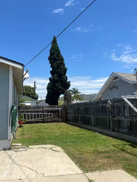 102 E Mcfarlane Dr, Ventura, CA 93001 photo 3