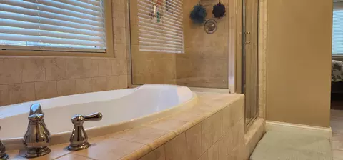 Bath - 4024 Sagan Ct, Lompoc, CA 93436 photo 5 of 6