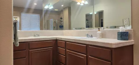 Bath - 4024 Sagan Ct, Lompoc, CA 93436 photo 4 of 6