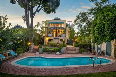 1833 Santa Barbara St, Santa Barbara, CA 93101