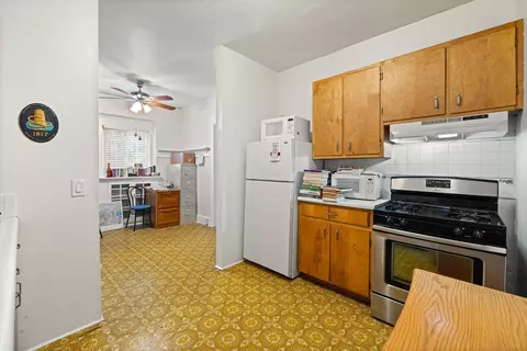 Kitchen - 2012 Bath St, Santa Barbara, CA 93105 photo 1 of 2