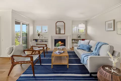 2525 State St #20, Santa Barbara, CA 93105