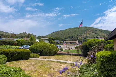 423 S D St, Lompoc, CA 93436 photo 2