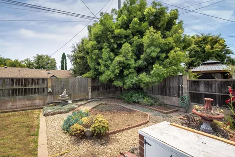 Exterior - 6237 Momouth Ave, Goleta, CA 93117 photo 5 of 7