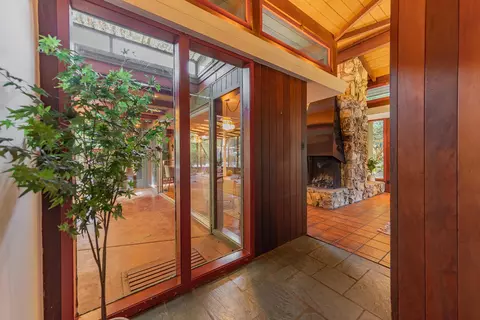 Entry Way - 217 Sierra Rd, Ojai, CA 93023 photo 1 of 1