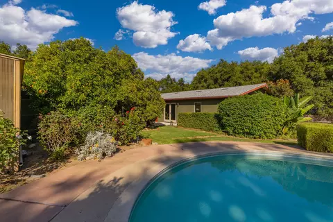 Exterior - 217 Sierra Rd, Ojai, CA 93023 photo 12 of 21