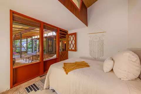 Bedroom - 217 Sierra Rd, Ojai, CA 93023 photo 2 of 6