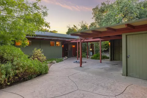 Exterior - 217 Sierra Rd, Ojai, CA 93023 photo 4 of 21