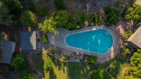 Exterior - 217 Sierra Rd, Ojai, CA 93023 photo 17 of 21