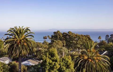 1347 Cliff Dr, Santa Barbara, CA 93109