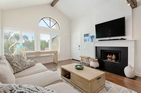 4946 Sawyer Ave, Carpinteria, CA 93013 photo 3