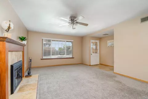 Living - 4167 Arcturus Ave, Lompoc, CA 93436 photo 3 of 4