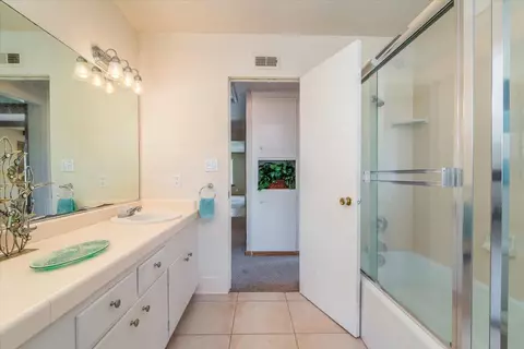 Bath - 4167 Arcturus Ave, Lompoc, CA 93436 photo 2 of 3