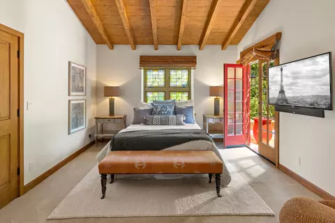 Bedroom - 486 Cota Ln, Montecito, CA 93108 photo 2 of 3