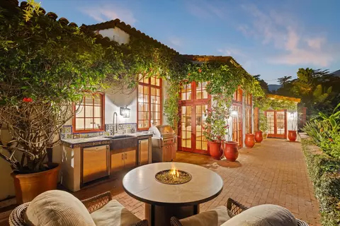 Exterior - 486 Cota Ln, Montecito, CA 93108 photo 6 of 12