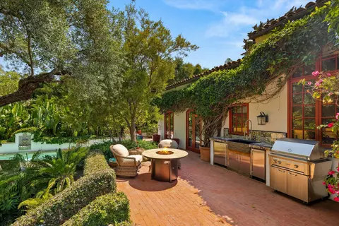 Exterior - 486 Cota Ln, Montecito, CA 93108 photo 5 of 12