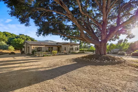 7292 Santos Rd, Lompoc, CA 93436 photo 1