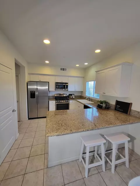 2082 Green Ridge Cir, Lompoc, CA 93436 photo 5