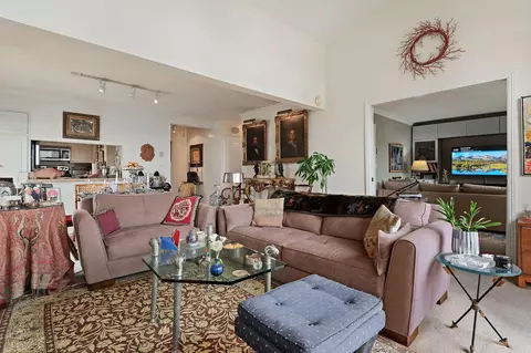 Living - 3375 Foothill Rd #634, Carpinteria, CA 93013 photo 3 of 5
