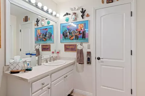 Bath - 3375 Foothill Rd #634, Carpinteria, CA 93013 photo 2 of 3