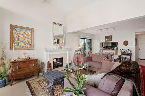 Living - 3375 Foothill Rd #634, Carpinteria, CA 93013 photo 2 of 5