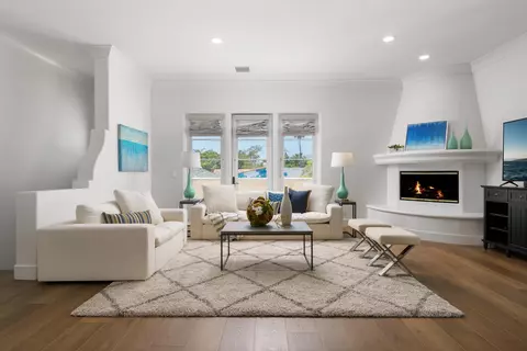 208 Santa Barbara St #D, Santa Barbara, CA 93101