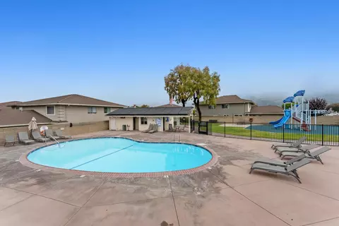 Exterior - 5930 Birch St #4, Carpinteria, CA 93013 photo 1 of 3