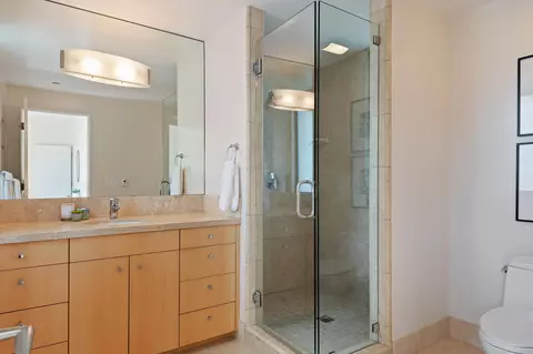 Bath - 4815 Sandyland Rd #A, Carpinteria, CA 93013 photo 3 of 4