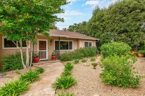 407 Paseo Del Descanso, Santa Barbara, CA 93105