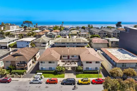 6523 Trigo Rd, Isla Vista, CA 93117