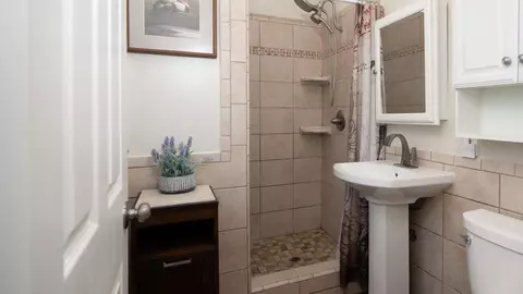 Bath - 4030 Constellation Rd, Lompoc, CA 93436 photo 2 of 2