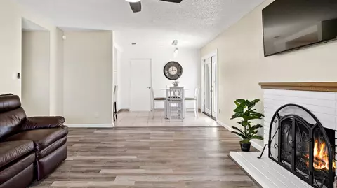 Living - 4030 Constellation Rd, Lompoc, CA 93436 photo 2 of 2