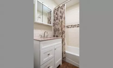 Bath - 4030 Constellation Rd, Lompoc, CA 93436 photo 1 of 2
