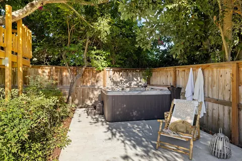 Exterior - 488 Wakefield Rd, Goleta, CA 93117 photo 8 of 13