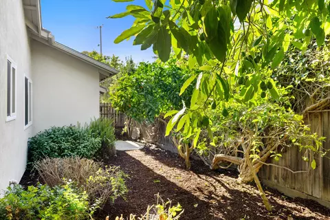 Exterior - 488 Wakefield Rd, Goleta, CA 93117 photo 12 of 13
