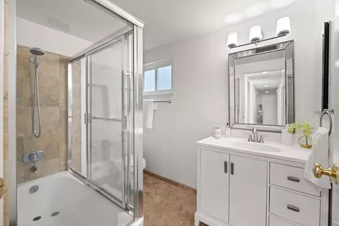 Bath - 488 Wakefield Rd, Goleta, CA 93117 photo 3 of 3