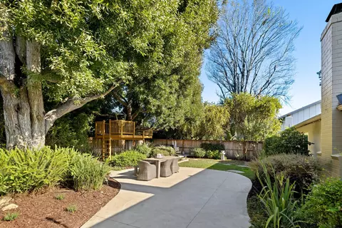 Exterior - 488 Wakefield Rd, Goleta, CA 93117 photo 4 of 13