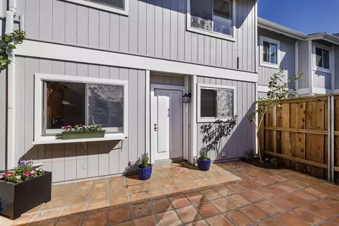 359 Cannon Green Dr #F, Goleta, CA 93117