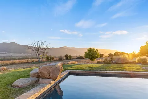 770-776 Mesa Vista Ln, Solvang, CA 93463