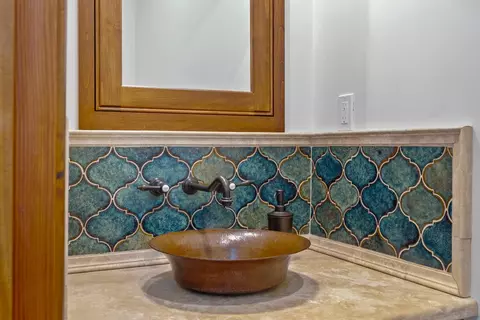 Bath - 176 Ocean View Ave, Carpinteria, CA 93013 photo 7 of 8